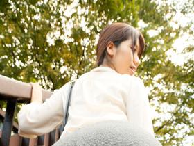 ミニスカでさりげなく誘ってる美脚自慢の人妻は絶対にヤレる!街角ナンパ12人全員生中出し② サンプル画像07