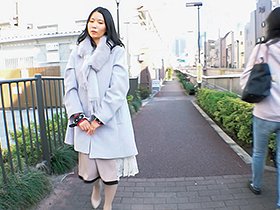 旦那には言えないドM願望を持つ変態妻 菜々子さん36歳 AV出演！　サンプル画像02