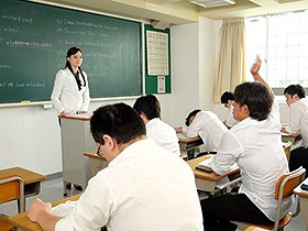 アナル女教師 恥辱の教室 西田カリナ　サンプル画像04