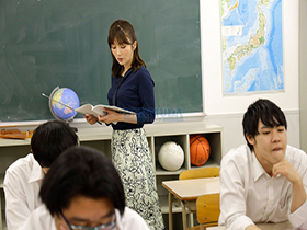 恥辱の教室　剃毛女教師　大槻ひびき　サンプル画像10