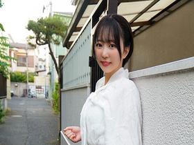 THE ドキュメント　本能丸出しでする絶頂SEX SEXレス潮吹き美人妻は接吻され即発情淫乱MAX狂い咲き　サンプル画像01