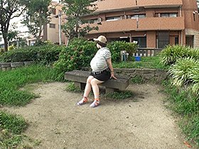 Nカップ素人さん着衣超乳 梨乃28才 既婚 妊娠中 B140センチ SEX場面は有りませんよ、ご注意を。　サンプル画像05