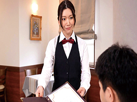 バイト先の憧れの先輩は止まらない性欲を僕のチ●ポで満たす　戸川なみ サンプル動画サムネイル