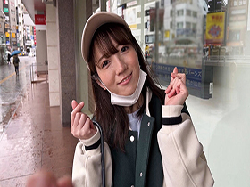 タンポポみたいに飛んでいきそうなくらい軽いふわふわま〇こちゃん（いろじろ） と美乳揉み放題カラオケセクパ サンプル動画サムネイル