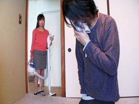 家の中で母に勃起チ○ポ見せたら・・・手コキフェラまでいけちゃう！？4時間　サンプル画像01