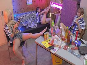生ハメ大好きコンビニギャル店員たちにバックヤードをヤリ部屋にDIYされて金玉空っぽになるまでパコられ続ける店長のボク サンプル動画サムネイル