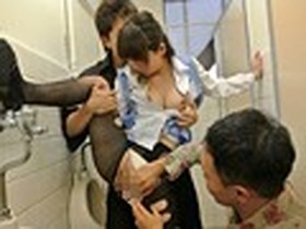 生中出し痴漢便所4時間 仕事終わりのアフタートイレ痴漢濃厚生中出し陵辱アクメ！　サンプル画像03