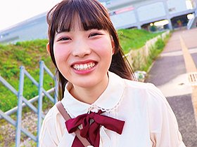 恋愛禁止の地下アイドルAV出演！マイクの代わりにチ○ポを握ってステージ衣装で生中出しSEX！ アイアイちゃん サンプル動画サムネイル