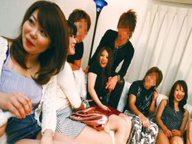 SEXレスで欲望がはち切れた高学歴な人妻グループの姦通セックス乱交記録4時間　サンプル画像08