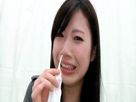 美女の高粘度鼻水鑑賞　サンプル画像02