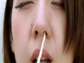 美女の高粘度鼻水鑑賞　サンプル画像05