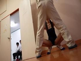 乳首こねくり失禁　華奢ガリ陸上部J系は敏感ロリちっぱい最弱で大量失禁イキが止まらず教室の肉オナホに！ 水原わこ　サンプル画像08