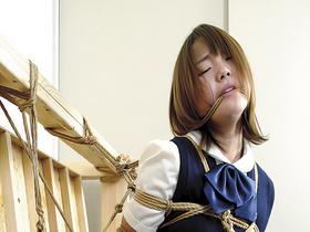 ※トラウマ確定※J〇レ×プ5 無差別射精!心・身・崩・壊 断末魔 絶叫 拘束 蝋燭 凌辱 中出し被害者20人300分　サンプル画像01