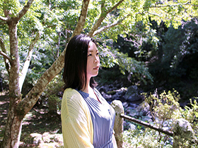 人妻Resort　まゆか36歳 サンプル動画サムネイル