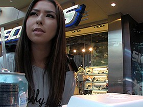 ロスでナンパした美人女子大生がお金にうるさい女だったけどエロテクニックは史上最高レベルの天才だった メリッサ（21歳） サンプル動画サムネイル