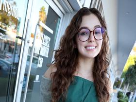 LAで出会った親日美女のカフェ店員にグッツモニターお願いしてみたら奇跡が起きた！！リアナ(28)　サンプル画像02