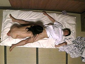 無法地帯！！リアル盗撮！！ホテルマッサージ師達のガチ卑猥映像を緊急入手！！　サンプル画像07