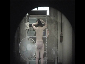 民宿盗撮　脱衣所 浴室映像流出4時間36人　サンプル画像02