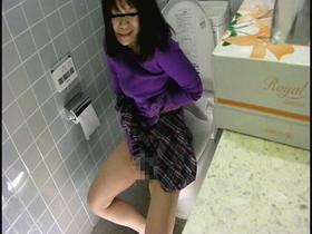 都内某所 雑居ビル 男女共用トイレのオナニー盗撮映像4時間ベスト40人　サンプル画像09