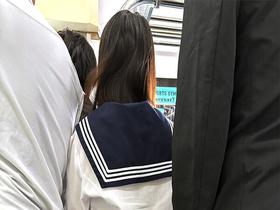 「痴漢で感じただけなのに…」7日後に犯●れるクラスの○○さん外伝～痴漢で感じてる所をクラスメートに見られ痴漢快楽に堕ちた【女子学生・Hさん】の1週間にわたる痴漢記録～　サンプル画像03