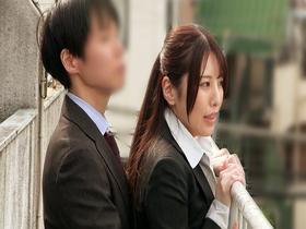 潜入!【痴漢団地】~触られたい女達が集うぶっかけアパートメントを体験取材!痴漢フリーな女記者しおり~ サンプル動画サムネイル