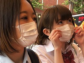 噂の歌舞伎町Wアナル少女2人組 オジサン4人と4穴生中出しSEX（6P乱交） サンプル動画サムネイル