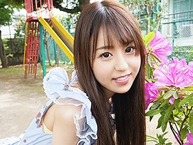 「この見た目でヤリマンビッチってドン引きですか？」清楚系ド貧乳スレンダー お嬢様みずき 自宅にスタッフ招いて玄関で即尺するヤリマンぶりに一同首ったけ サンプル動画サムネイル