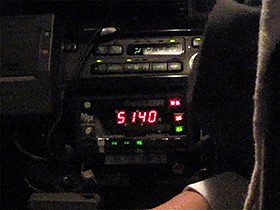 終電逃した女の子にタクシー代お支払するので、「家、ついて行ってもイイですか？？」とお願いしたら、 サンプル動画サムネイル