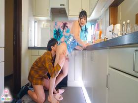 父親の再婚で突然できたデカチンすぎてノーパン派の男の娘J系ギャル義妹に無防備ペニチラ誘惑され辛抱たまらず凸撃兜合わせ手コキで亀頭密着相互射精しまくった。　サンプル画像07
