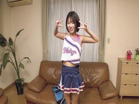 童貞君のオナニーのお手伝いしてくれませんか？超絶かわいい心優しいチアガールが童貞君の敏感チ〇ポを励まし互いに何度も気持ちよくなる筆おろしSEX！！　サンプル画像18
