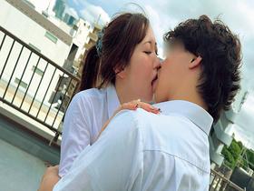 青空キスから始まる恋 憧れの先輩への告白をお手伝いします！片思いで悩む学生さんたちに青空の下で脳がトロける濃密ベロキス体験してもらいました！舌を絡ませ糸引き涎ダラダラディープキスで高まり⇒二人をコンドームのない部屋に閉じ込めたら生セックスまでするのか?　サンプル画像17