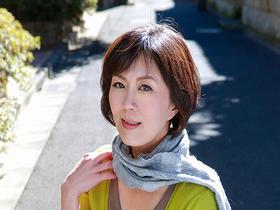 五十路のおばさんが一番エロい！おち●ぽに飢えてる一人暮らしの熟女の家で濃密お泊まりＳＥＸ１２連発！　サンプル画像11