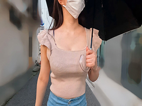 天然巨乳を揉む　豊満ユサユサおっぱいを着衣や生や下着で揉んだり吸ったりこねくり回したり サンプル動画サムネイル