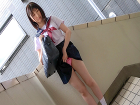 円女交際　中出しoK18歳　吹奏楽部のドM黒髪ショート娘　のあういか　サンプル画像02