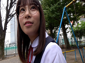 剛毛メガネ女子に誘われて　江本あやみ サンプル動画サムネイル