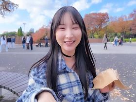 女ハメ撮り師ミカとレズな女優たち　由良かなちゃんとガチで愛し合うイチャレズ撮影 サンプル動画サムネイル