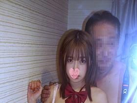 還暦ガチ老人ハメ撮り大全豪華2本SPV「うわっジイさんじゃんサイアク…」爺チ〇ポvs顔超可愛い性格最悪ギャル＆8頭身モデル級美少女悪態ツキまくる生意気マ〇コを中出し承諾するまで何度もエビ反りイキさせドМ完堕ちさせる匠ピストン一部始終　サンプル画像02