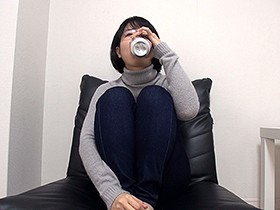 一見真面目な黒髪女子大生ですが実はチ●ポとザーメンが大好きなムチムチスケベ巨尻でした！　サンプル画像01