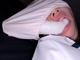 完全昏眠　－4名－　英留学希望（1●）/未成熟モデル（1●）/偏差値67漬けマ〇コ（19）/171cmチアリーディング部（1●）全員中出し　夢遊秒 サンプル動画サムネイル