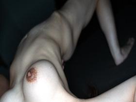 完全昏眠　－4名－　美アニヲタ（21）/美容サロン勤務（31）/埼玉医療短大（20）/台湾留学娘（21）全員中出し　夢遊秒　サンプル画像01