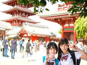 たんぽぽ☆プレゼンツ！ド田舎から東京に修学旅行で来ていたイケてる女子校生とパコパコする物語 ちびとり♂＆らん♀編 サンプル動画サムネイル