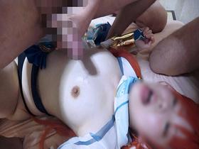 超巨マラでアゴ外れ寸前イラマ喉奥ピストンでアイドル勘違いレイヤー19歳の高慢プライド叩き潰すオマ●コ失禁ぶっ壊れるまで無限セックス6P大乱交　サンプル画像11